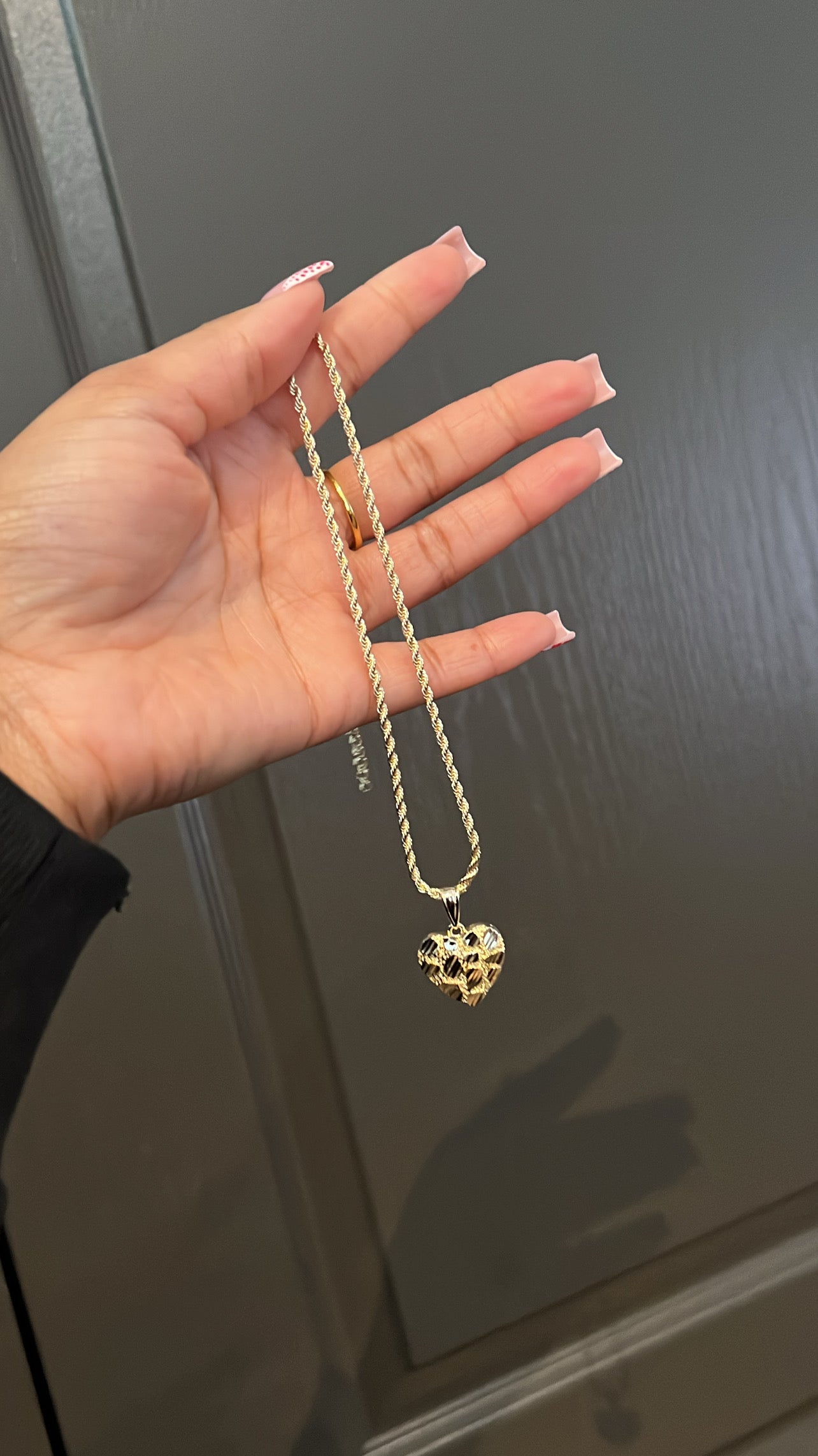Nugget Hrt pendant necklace