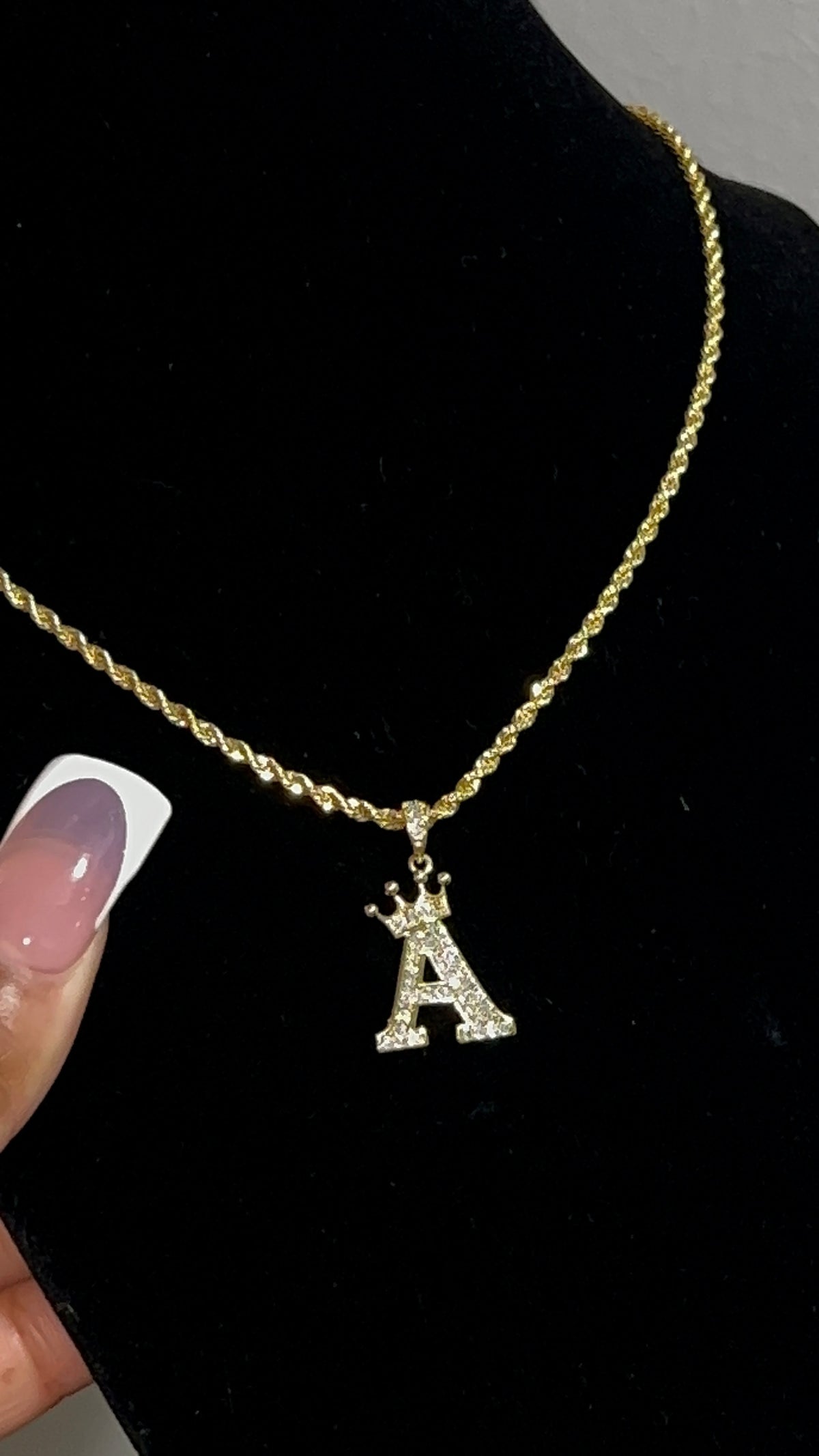 Initial pendant