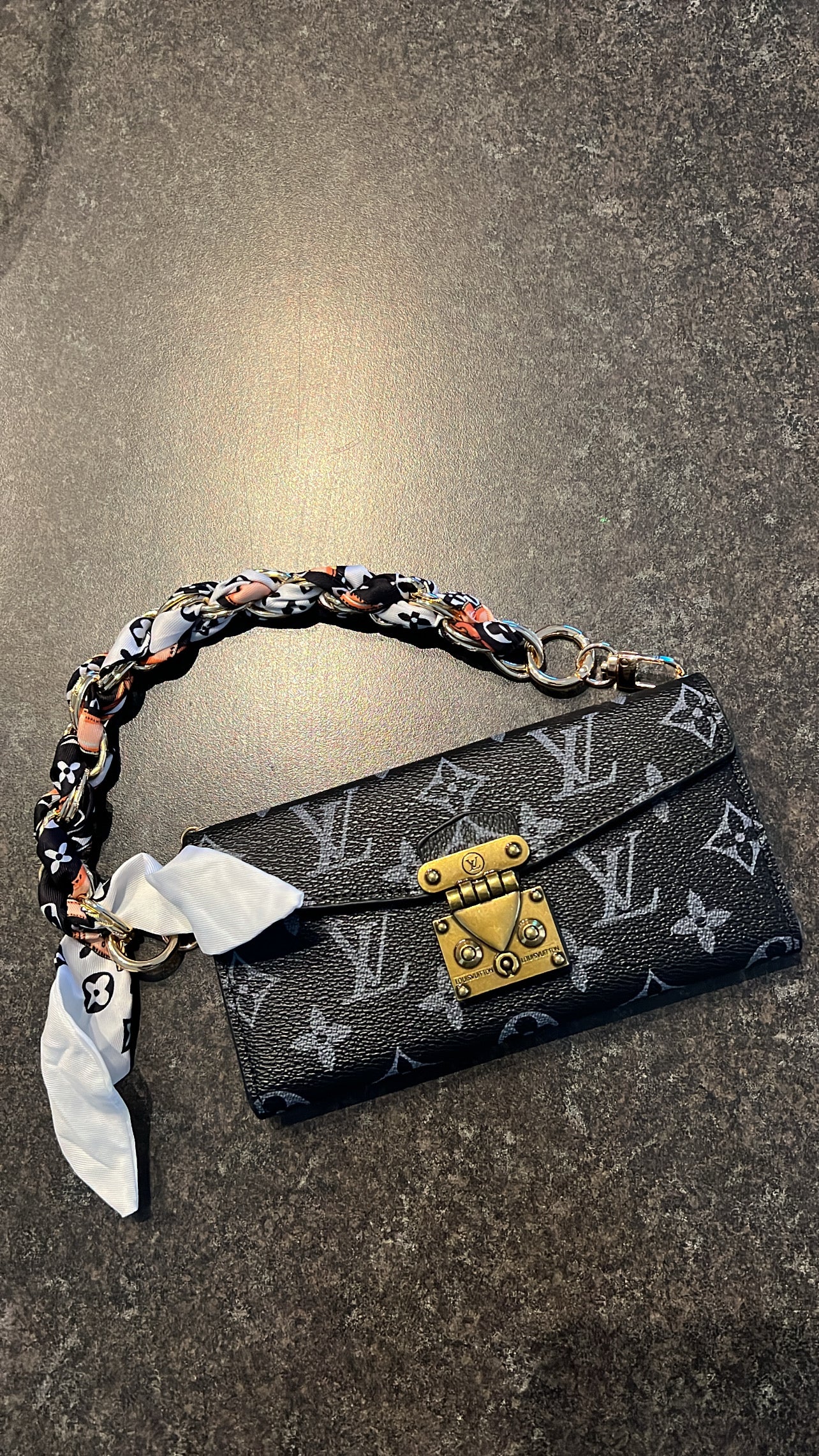 Lux wallet / phone case