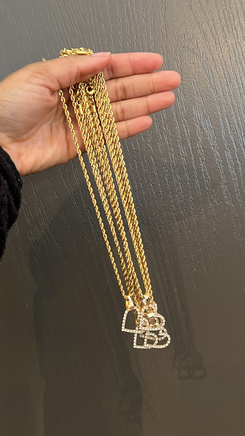 Love me pendant necklace