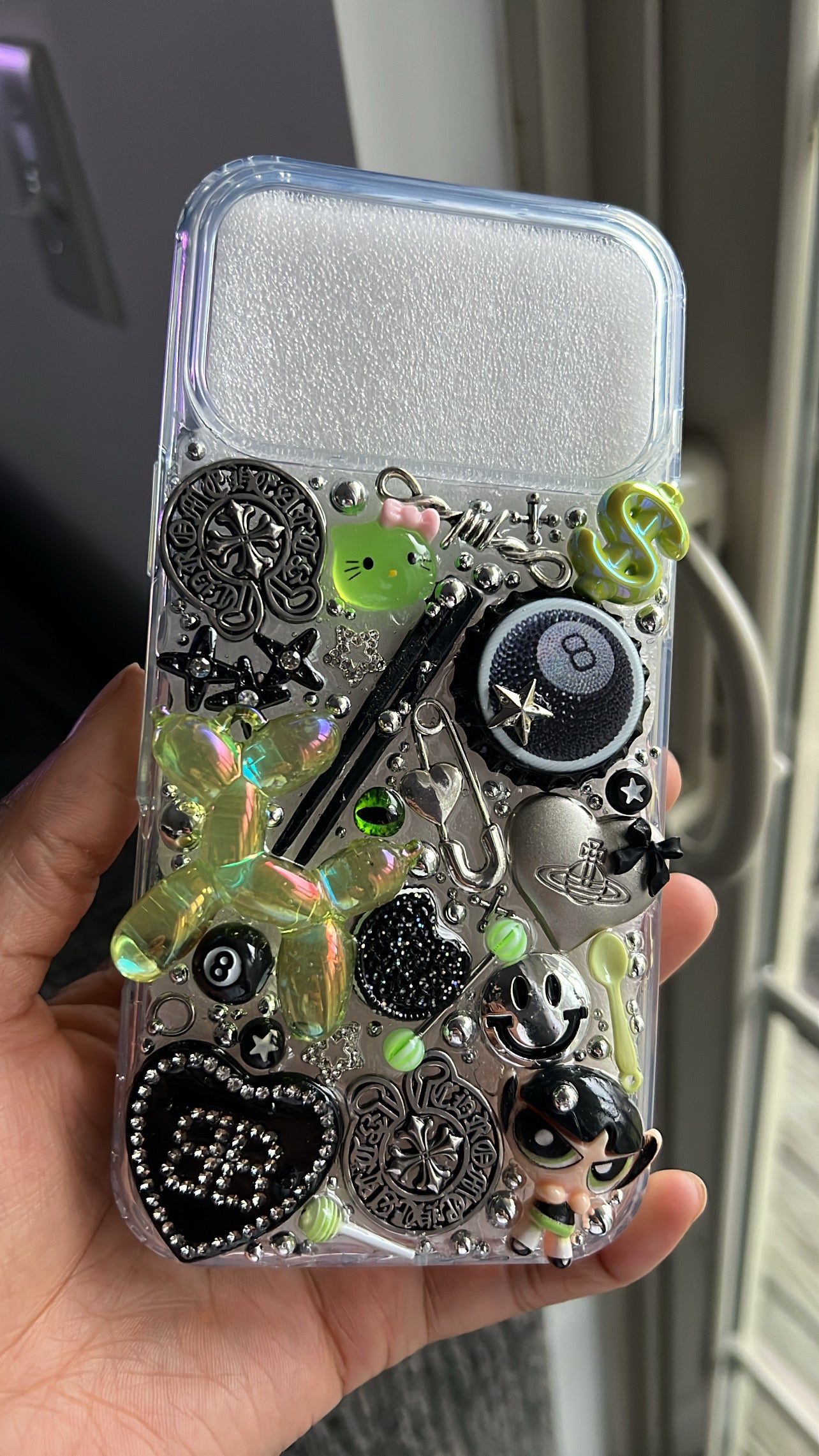 Freestyle Iphone 17pro max junk case