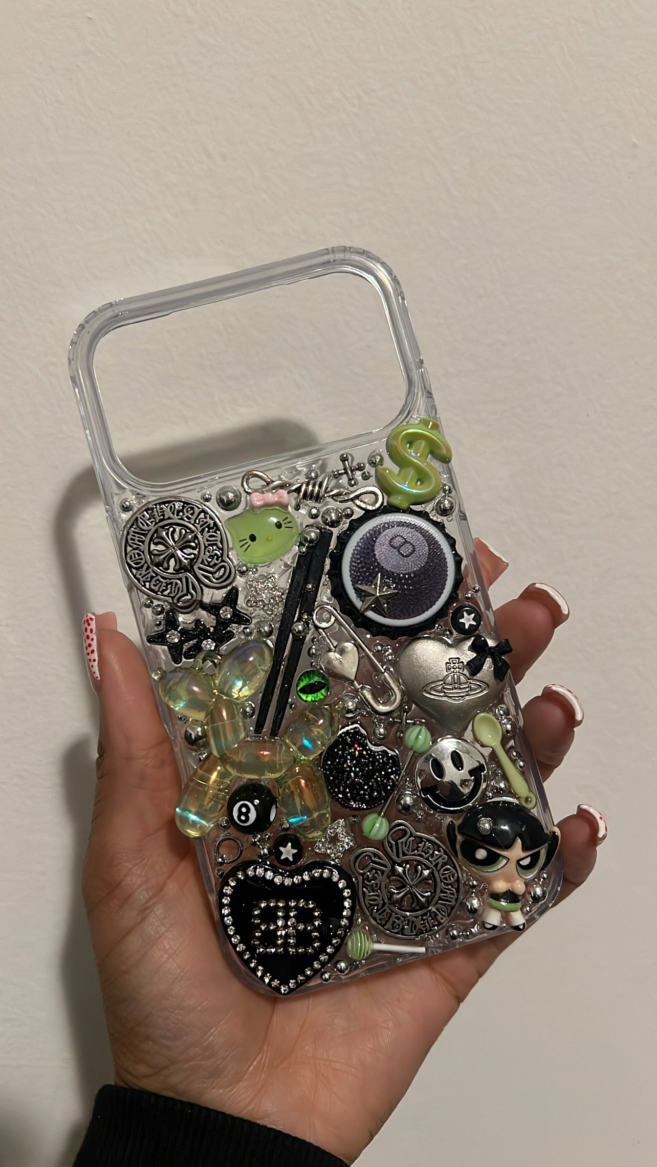 Freestyle Iphone 17pro max junk case
